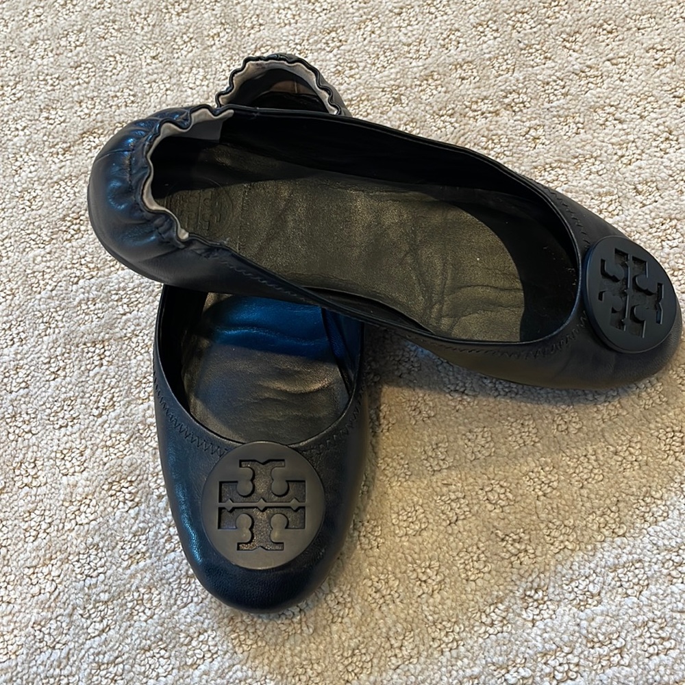 Black Tory Burch flats
